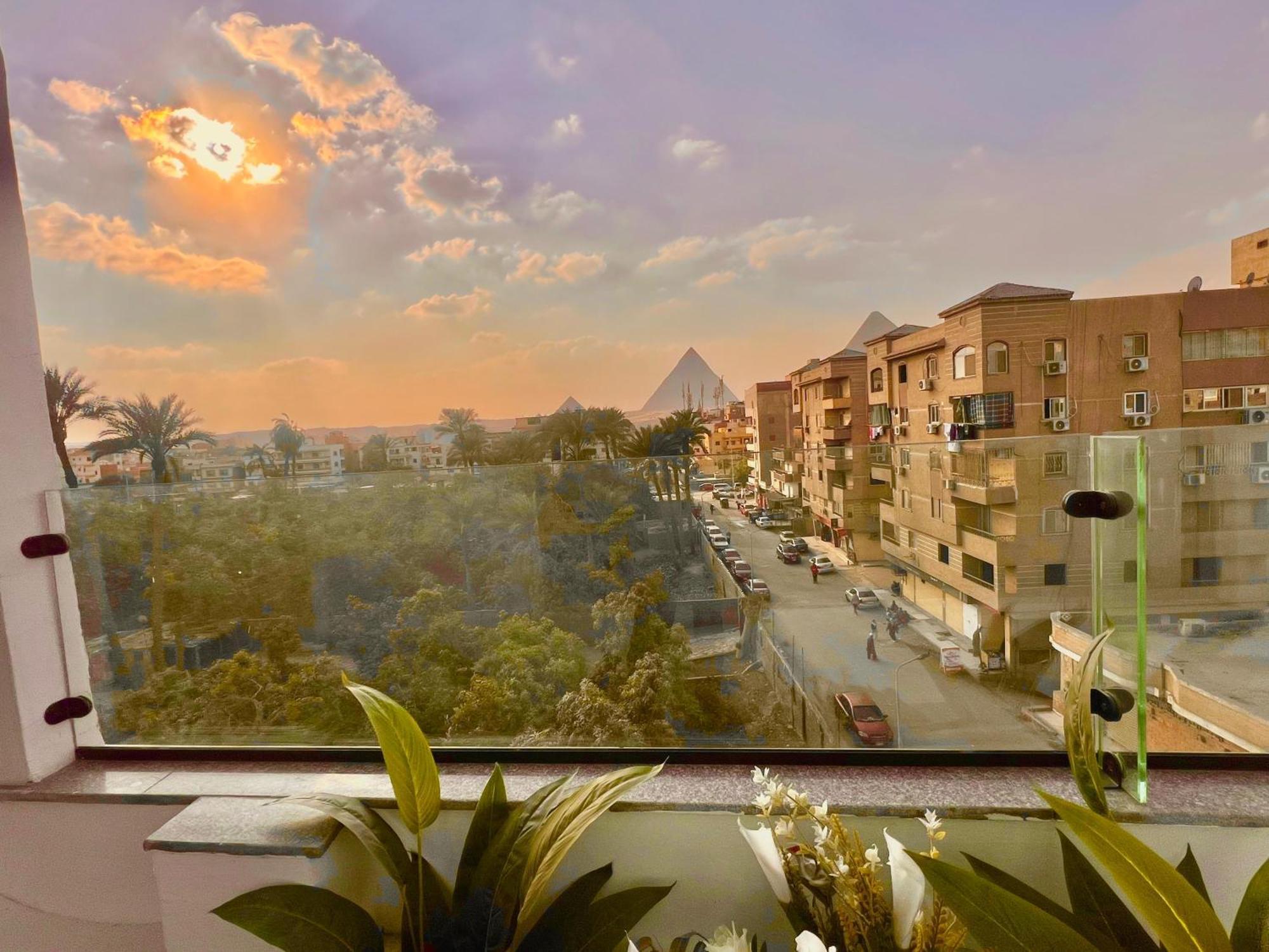 Hotel Oro Pyramids View 3*